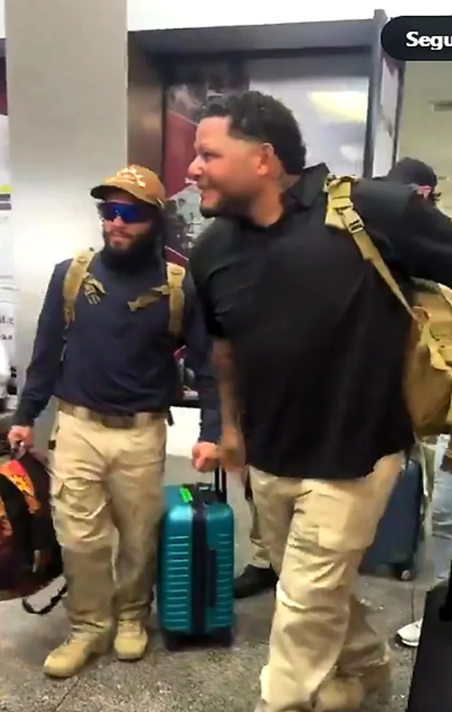 Yadier Molina ayuda