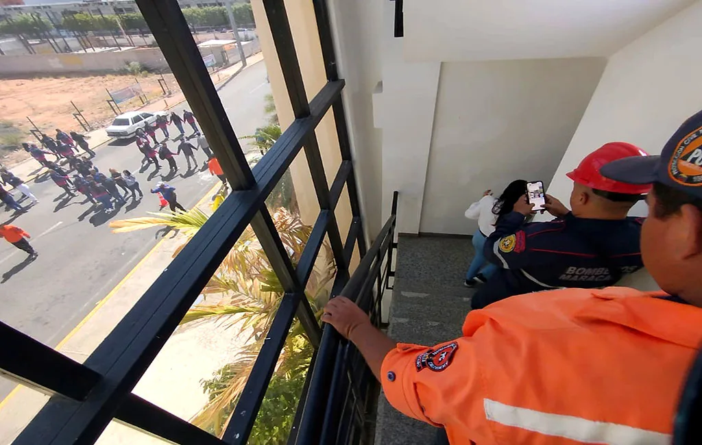 edificio Torre Bolívar de Maracaibo simulacro de prevención sísmica